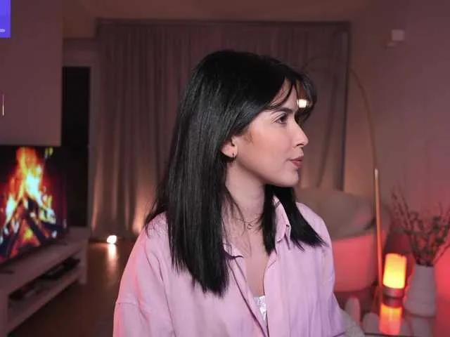 Watch slutty model AnnieHill AnnieHill from BongaCams