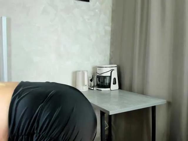 Join dirty performer Ari-Zona Ari-Zona from BongaCams