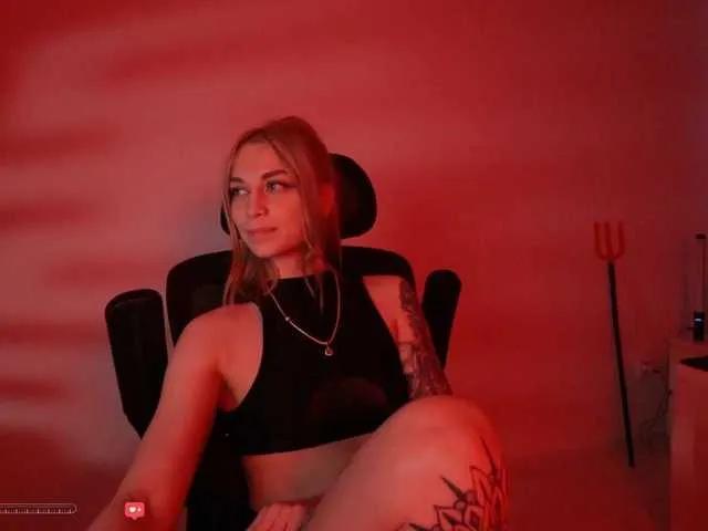 BlackMonro from BongaCams