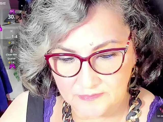 Explore Cataleya-mom, she wants to masturbate for you cataleya-mom from BongaCams