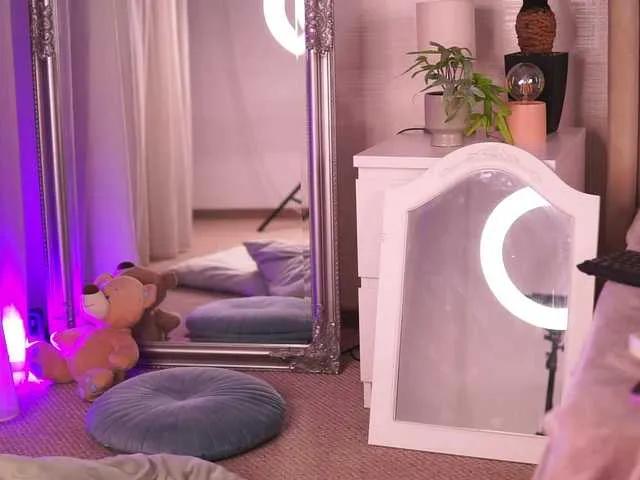 Discover ChloeObril, she wants to masturbate for you ChloeObril from BongaCams