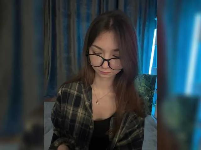 CrazyAleona from BongaCams