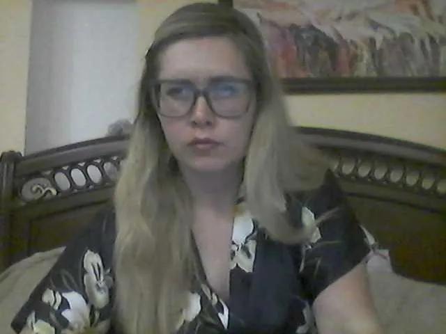 Crystal00Girl from BongaCams