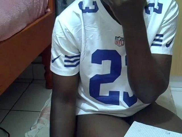 Ebonydora from BongaCams