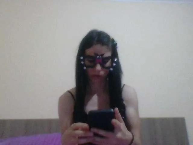 Evelynevasara1 from BongaCams