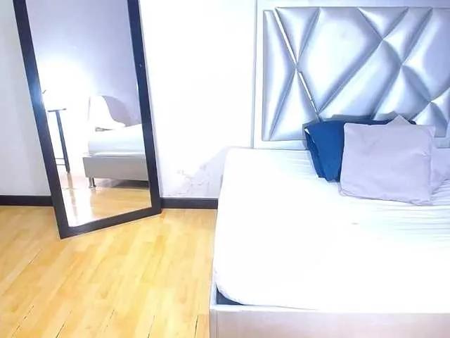 Cute Goldenn-ass wants you to fuck her body now goldenn-ass from BongaCams