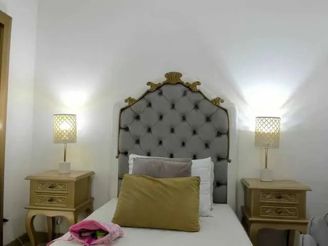 HarleyQueen666 from BongaCams