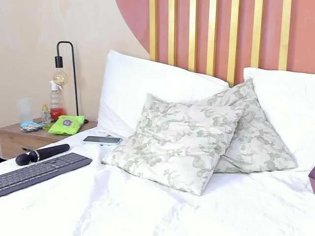 Explore BongaCams's JakeAndNicole JakeAndNicole from BongaCams