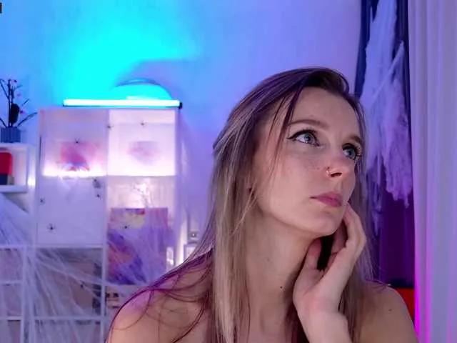Karamelsw from BongaCams