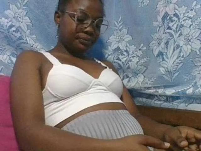 Labella204 from BongaCams