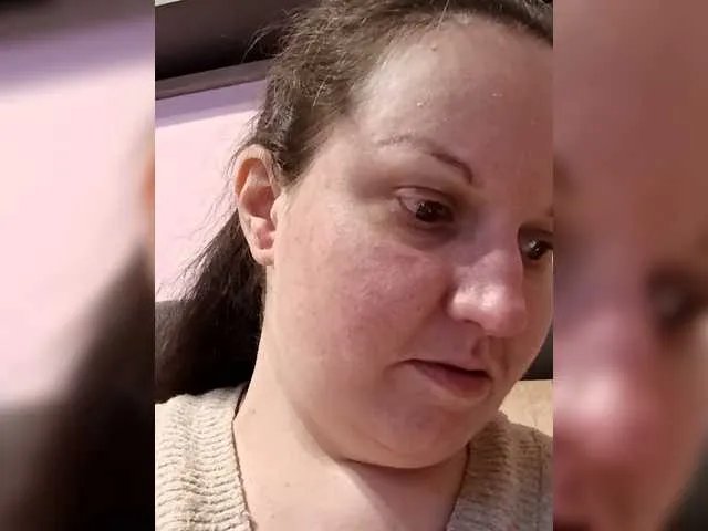 LadyAlma from BongaCams