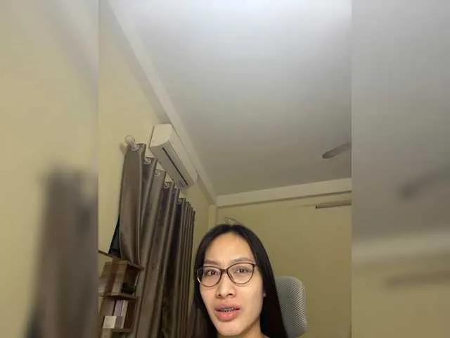 Checkout LindaBaby999, she wants to masturbate for you LindaBaby999 from BongaCams