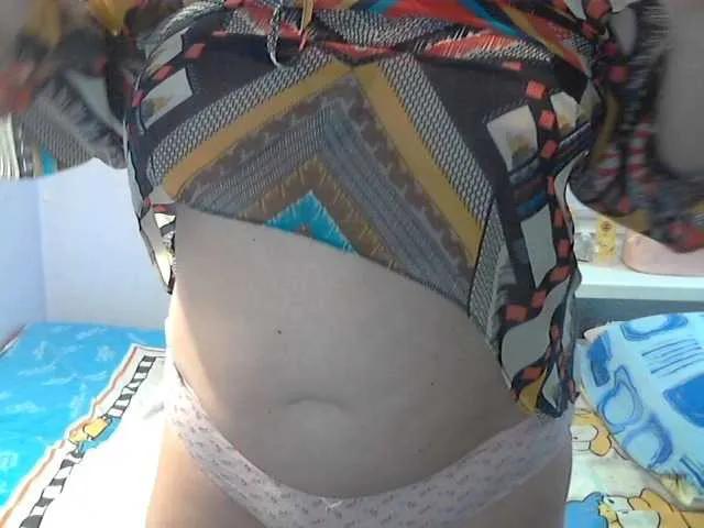 LucyAlexis from BongaCams