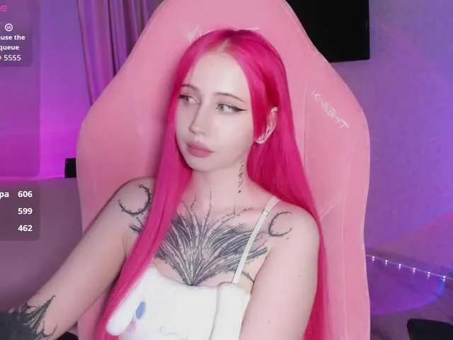 luvsoak from BongaCams