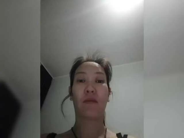 Manamy from BongaCams