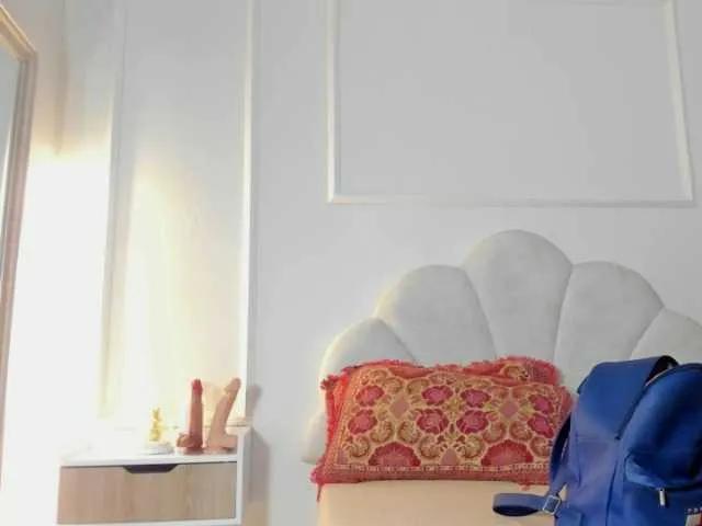 Try Mayevanss, she wants to masturbate for you Mayevanss from BongaCams