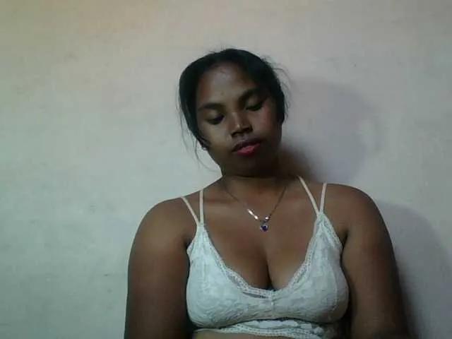 Miarizou from BongaCams