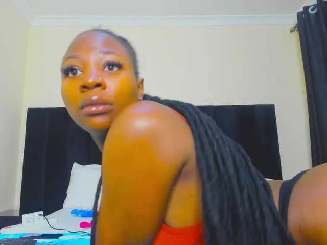 Pretty-Queen from BongaCams