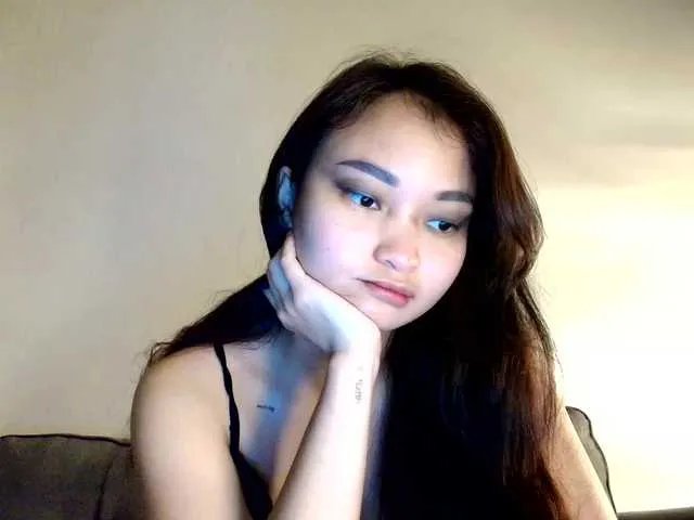 RozyBlack from BongaCams
