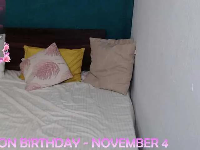 Admire BongaCams's Scarlett-dubois scarlett-dubois from BongaCams