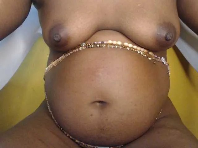 Sexylip from BongaCams