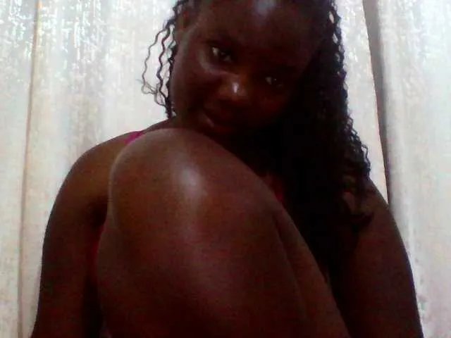 Sexyyves from BongaCams