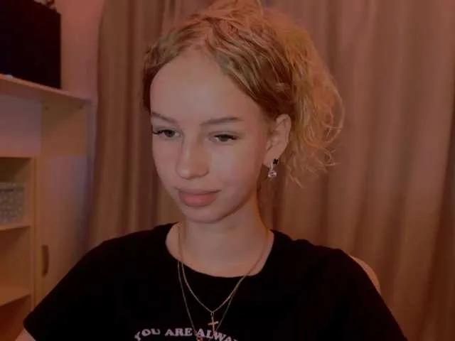 BongaCams SweetyWhisper SweetyWhisper from BongaCams