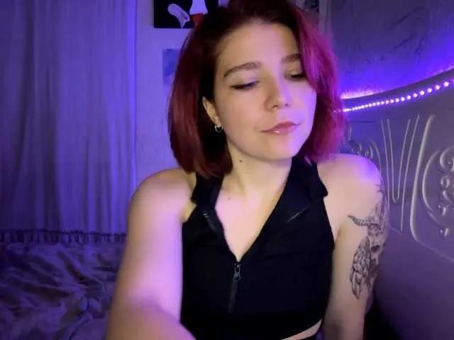 Admire 18 years old TraceyKalani from BongaCams TraceyKalani from BongaCams