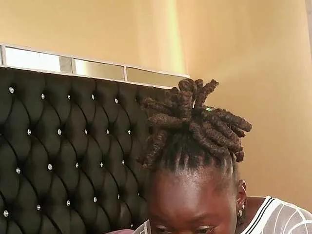 Join Trina94, she wants to masturbate for you trina94 from BongaCams