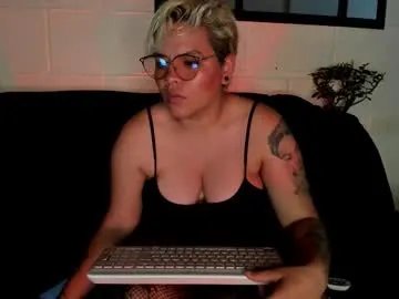 _paradissela from Chaturbate