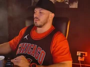 angeloeric from Chaturbate