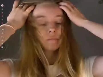 Join 18 years old annettaregino from Chaturbate annettaregino from Chaturbate