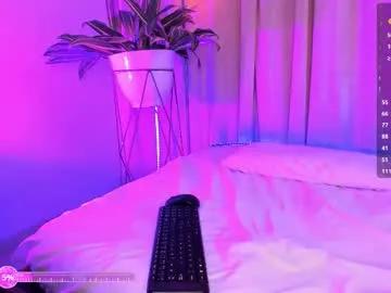 Try amazing camwhore Annyreese annyreese from Chaturbate