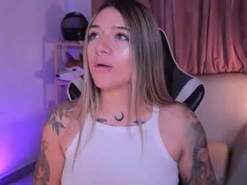 ashleyvalirya from Chaturbate