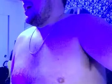 bigsmilekyle from Chaturbate