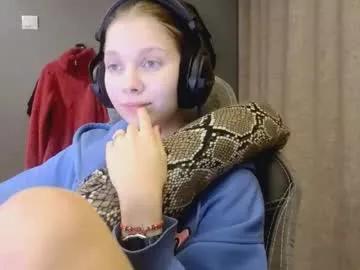 Admire cute slut Brandamatteson brandamatteson from Chaturbate