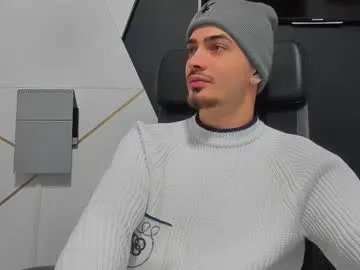 brandontatex from Chaturbate