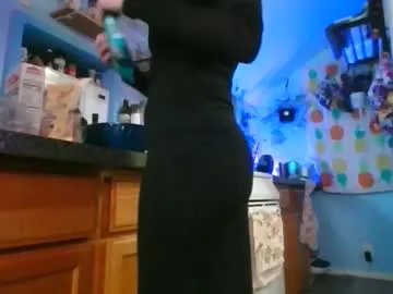 creamyslvt from Chaturbate