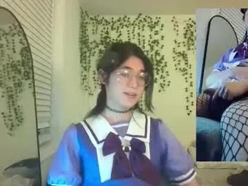 deciduousdoll from Chaturbate