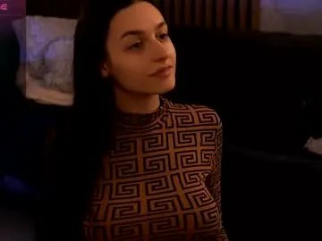 elaravixen from Chaturbate