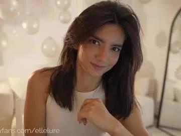 ellelure_ from Chaturbate