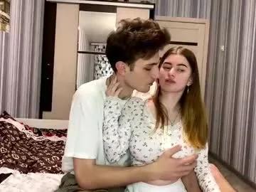 emiliacouple from Chaturbate