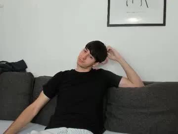 Watch 19 years old hotflirtyfella from Chaturbate hotflirtyfella from Chaturbate