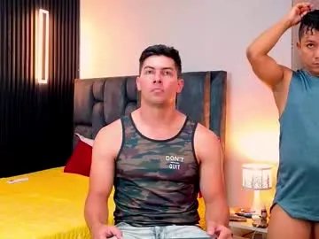 hotfuckers4uu from Chaturbate