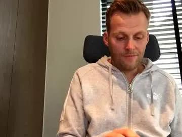 Admire Chaturbate's Max_straight_1 max_straight_1 from Chaturbate