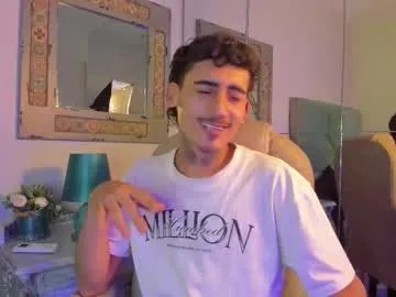 mr_strike from Chaturbate