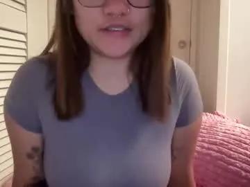 Join Oohhellothere, she wants to masturbate for you oohhellothere from Chaturbate