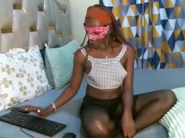 remmyqueen from Chaturbate