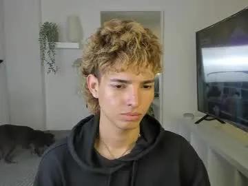 santy_kitty from Chaturbate