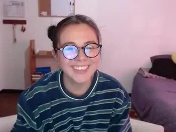 sofi_lynch from Chaturbate